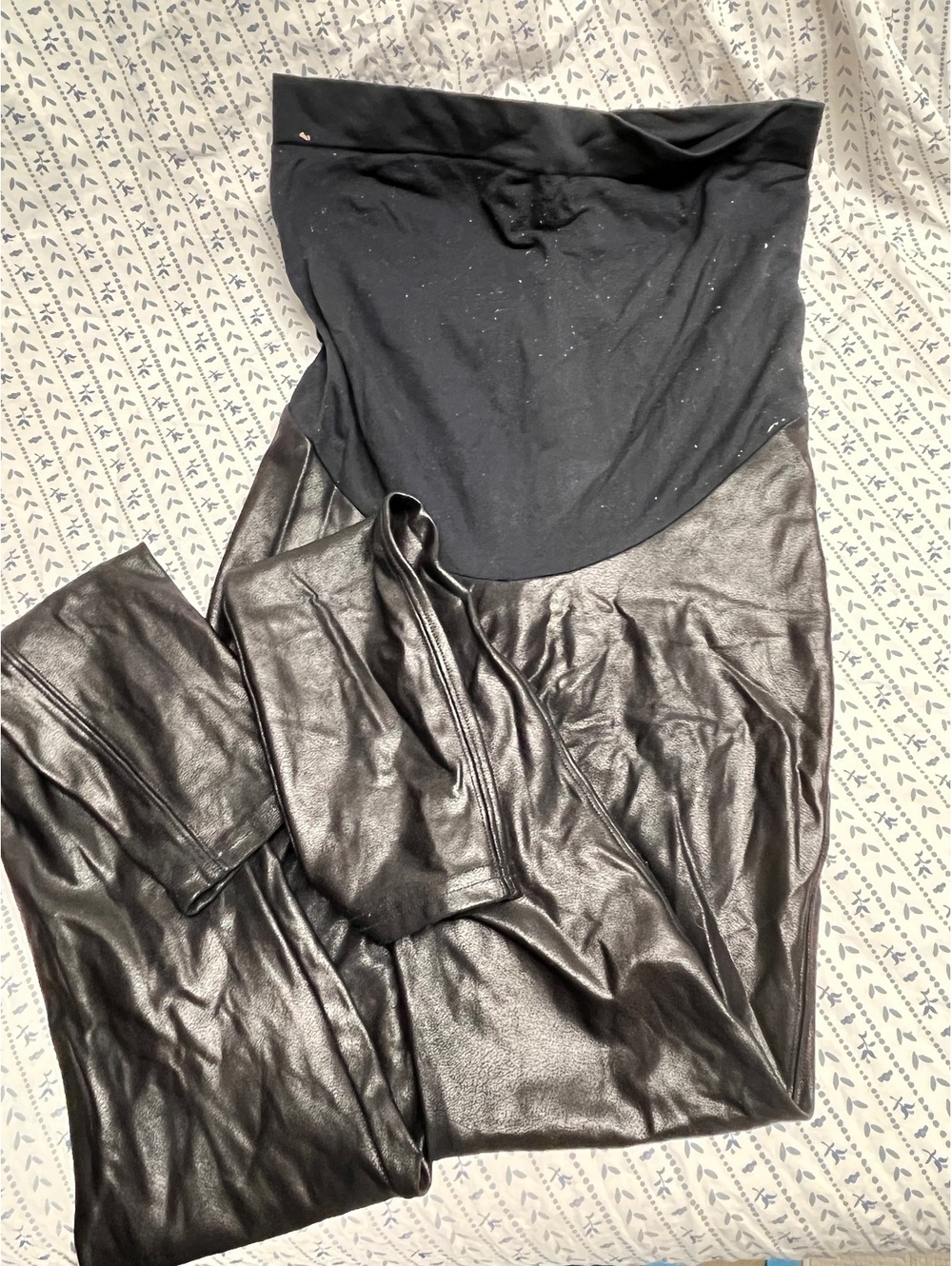 Spanx Faux Leather Leggings with High Waist Panel Size Small